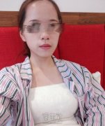 女人隆胸图片|隆胸真实案例前后对比图，摆脱飞机场 width=