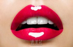 玻尿酸注射丰唇需要多少钱呢？具体的价格受哪些因素影响？ width=